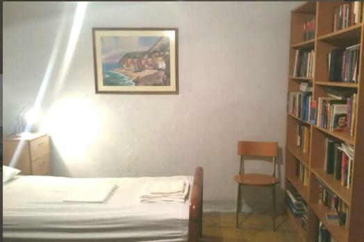 Communist Style Apartment Tiran Dış mekan fotoğraf